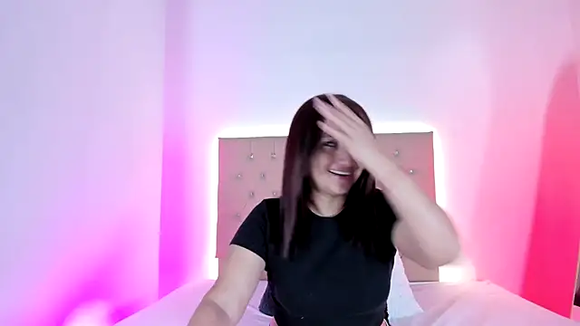 Zafiro  Brown online show from 10.19.25