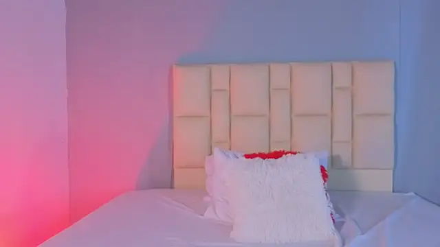 Zafiro  Brown online show from 12.03.25