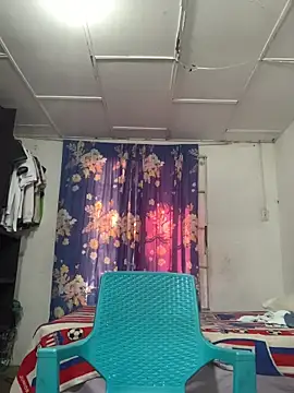 Snapshot of jesuPM chatting on 12.04.25 jesuPM online show from 12.04.25