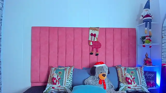 ashley Olsen online show from 11.26.25