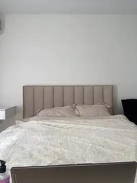 AmandaStoun online show from 04.15.26