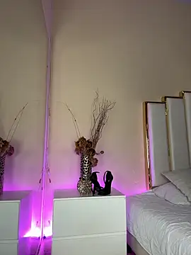 Alexandraa Gomez online show from 09.30.25