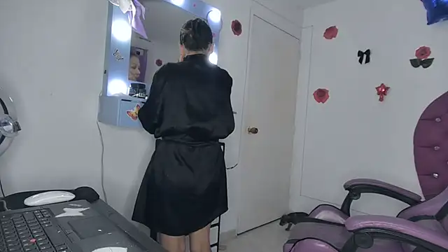 Snapshot of soffy_rosses chatting on 07.18.26 soffy rosses online show from 07.18.26