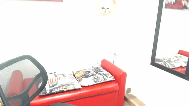 DIVAX MONSERRAT online show from 11.25.25