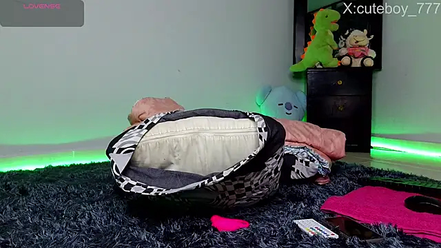 Danny cute 05 online show from 11.04.25