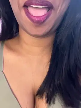 Snapshot of tamil_Aarathi chatting on 05.26.26 tamil Aarathi online show from 05.26.26