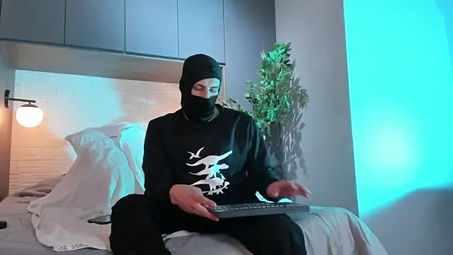 Snapshot of Dustin_Sonne chatting on 09.12.25 Dustin Sonne online show from 09.12.25