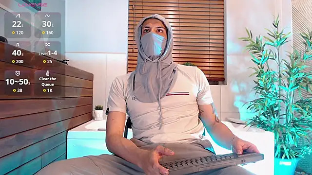 Snapshot of Dustin_Sonne chatting on 09.13.25 Dustin Sonne online show from 09.13.25