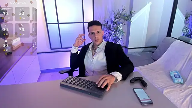 Snapshot of Dustin_Sonne chatting on 09.15.25 Dustin Sonne online show from 09.15.25