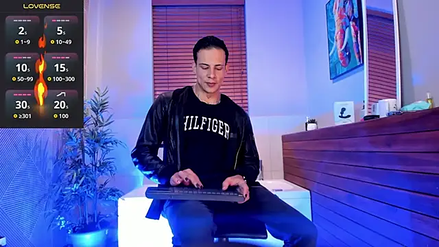 Snapshot of Dustin_Sonne chatting on 10.20.25 Dustin Sonne online show from 10.20.25