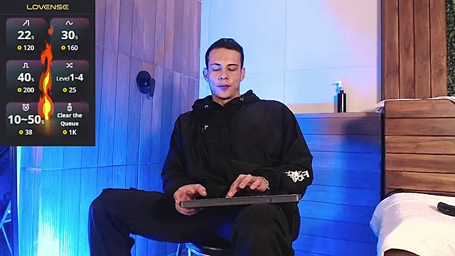 Snapshot of Dustin_Sonne chatting on 11.12.25 Dustin Sonne online show from 11.12.25