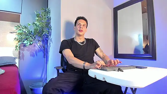 Snapshot of Dustin_Sonne chatting on 06.30.26 Dustin Sonne online show from 06.30.26