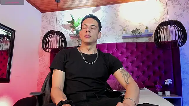 Snapshot of Dustin_Sonne chatting on 07.15.26 Dustin Sonne online show from 07.15.26