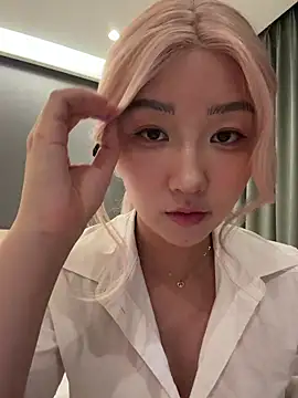 winter11 online show from 10.27.25