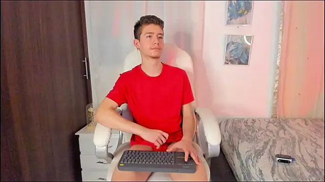 ThiagooJames online show from 10.12.25