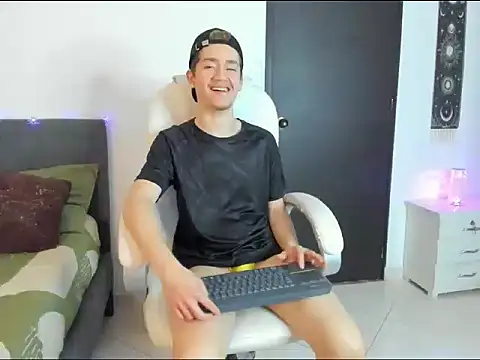 ThiagooJames online show from 02.03.26