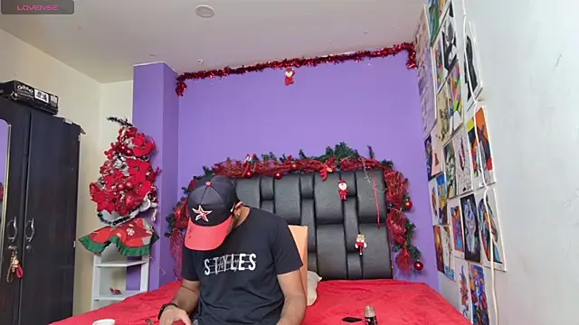 ashtoncooperr online show from 12.18.25