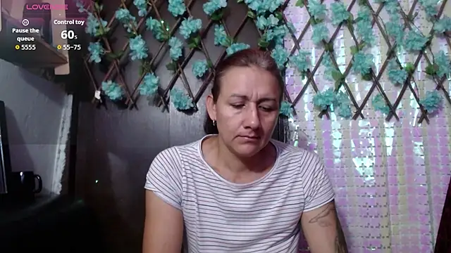 darling hott online show from 10.21.25