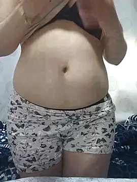 Snapshot of linakhalifa chatting on 05.08.26 linakhalifa online show from 05.08.26