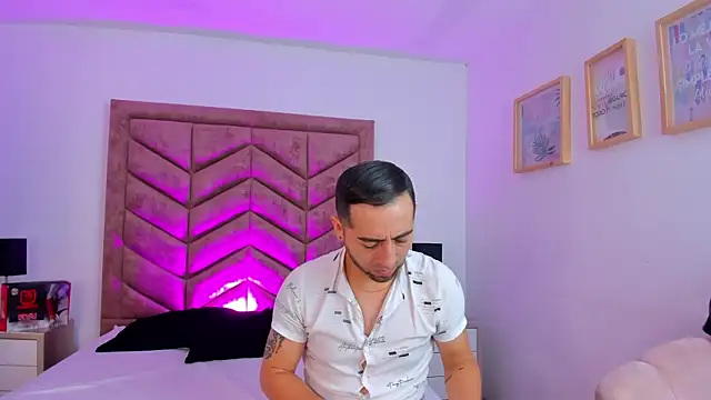 Lushian  online show from 09.18.25