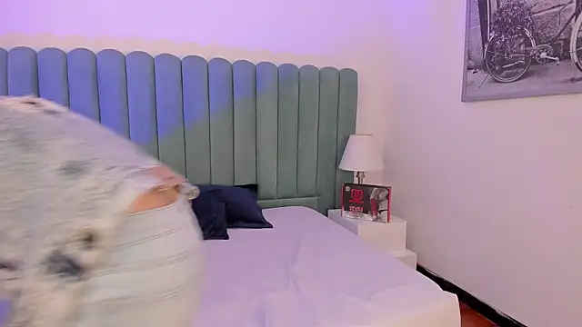 Lushian  online show from 09.24.25