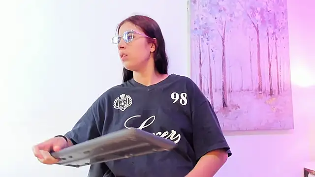 DanniaKross online show from 12.03.25