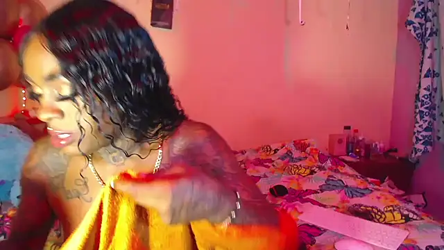 pink 7777 online show from 11.21.25