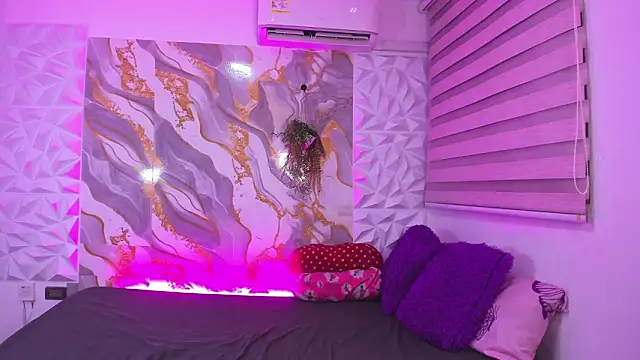 stuart fetish online show from 12.04.25