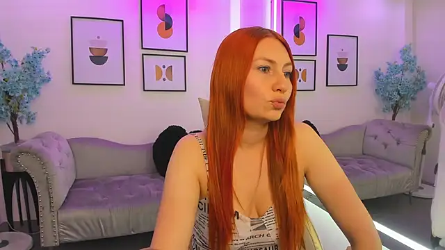 Snapshot of Alicia_leclair chatting on 10.11.25 Alicia leclair online show from 10.11.25
