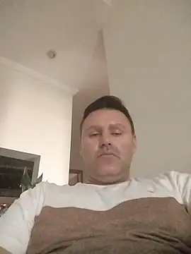 Snapshot of LeoMaduroSP chatting on 12.01.25 LeoMaduroSP online show from 12.01.25