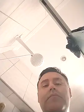 Snapshot of LeoMaduroSP chatting on 02.26.26 LeoMaduroSP online show from 02.26.26