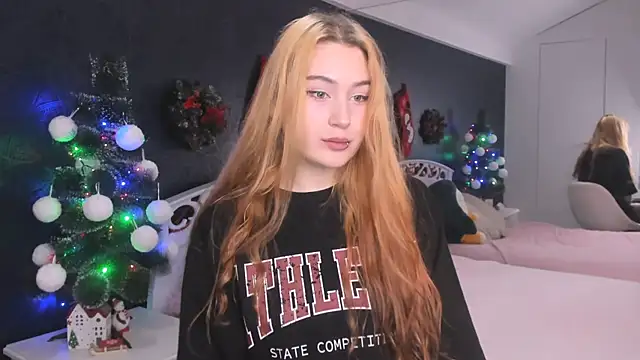 Lili Luuu online show from 12.19.25