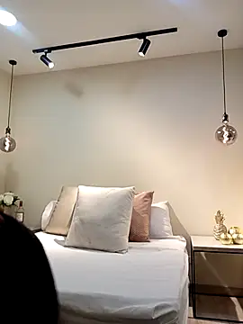 Samantha hotly online show from 09.13.25