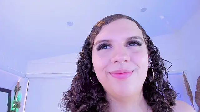 Snapshot of catleya_noire chatting on 12.01.25 catleya noire online show from 12.01.25