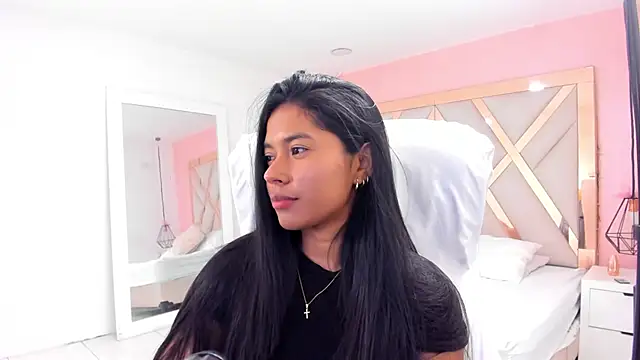 Snapshot of samantaa_shy chatting on 01.12.26 samantaa shy online show from 01.12.26