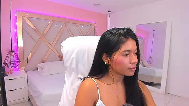 Snapshot of samantaa_shy chatting on 02.03.26 samantaa shy online show from 02.03.26