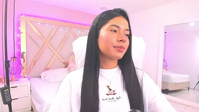 Snapshot of samantaa_shy chatting on 02.07.26 samantaa shy online show from 02.07.26