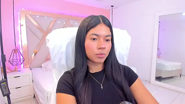 Snapshot of samantaa_shy chatting on 02.09.26 samantaa shy online show from 02.09.26