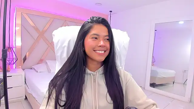 Snapshot of samantaa_shy chatting on 02.15.26 samantaa shy online show from 02.15.26