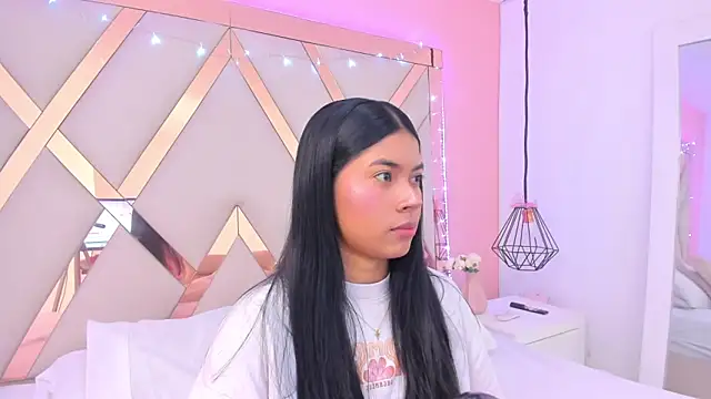 Snapshot of samantaa_shy chatting on 02.23.26 samantaa shy online show from 02.23.26