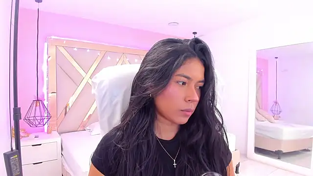 Snapshot of samantaa_shy chatting on 02.26.26 samantaa shy online show from 02.26.26