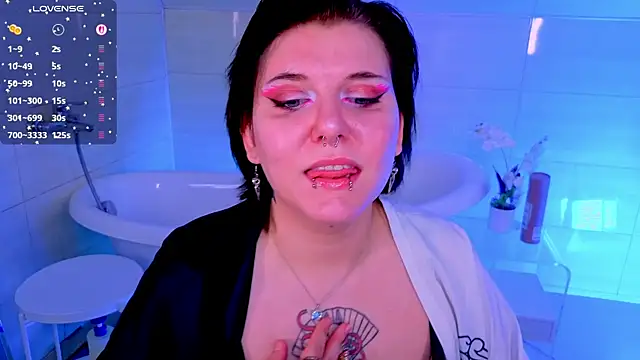 bluelunaray online show from 11.22.25