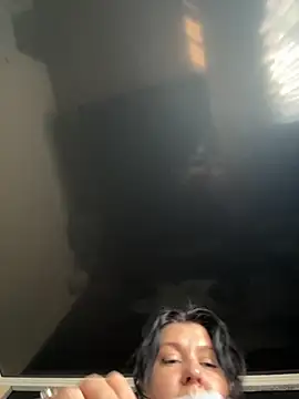 Liza Will online show from 09.17.25