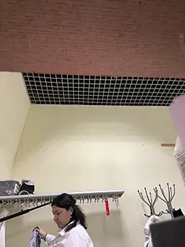 Liza Will online show from 10.16.25