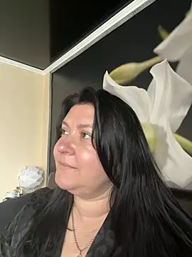 Liza Will online show from 04.24.26