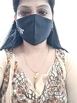 Snapshot of shivani27 chatting on 09.13.25 shivani27 online show from 09.13.25