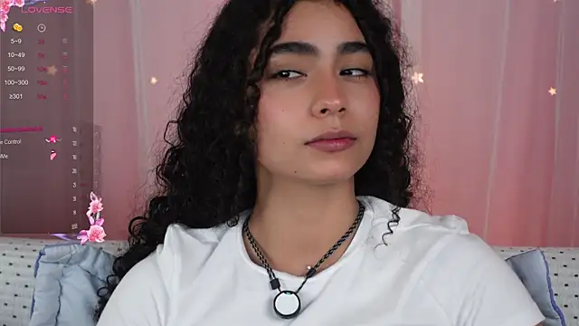 Victoria Curly online show from 10.12.25