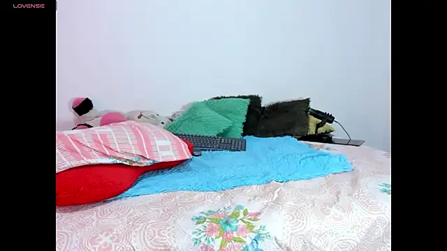 lanastone86 online show from 11.24.25