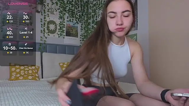 Ashley Pierce online show from 09.09.25