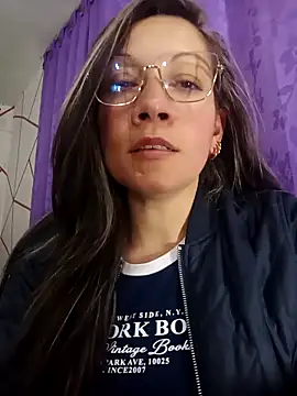 Snapshot of Chriss_girl_of_imaginatio chatting on 12.02.25 Chriss girl of imaginatio online show from 12.02.25